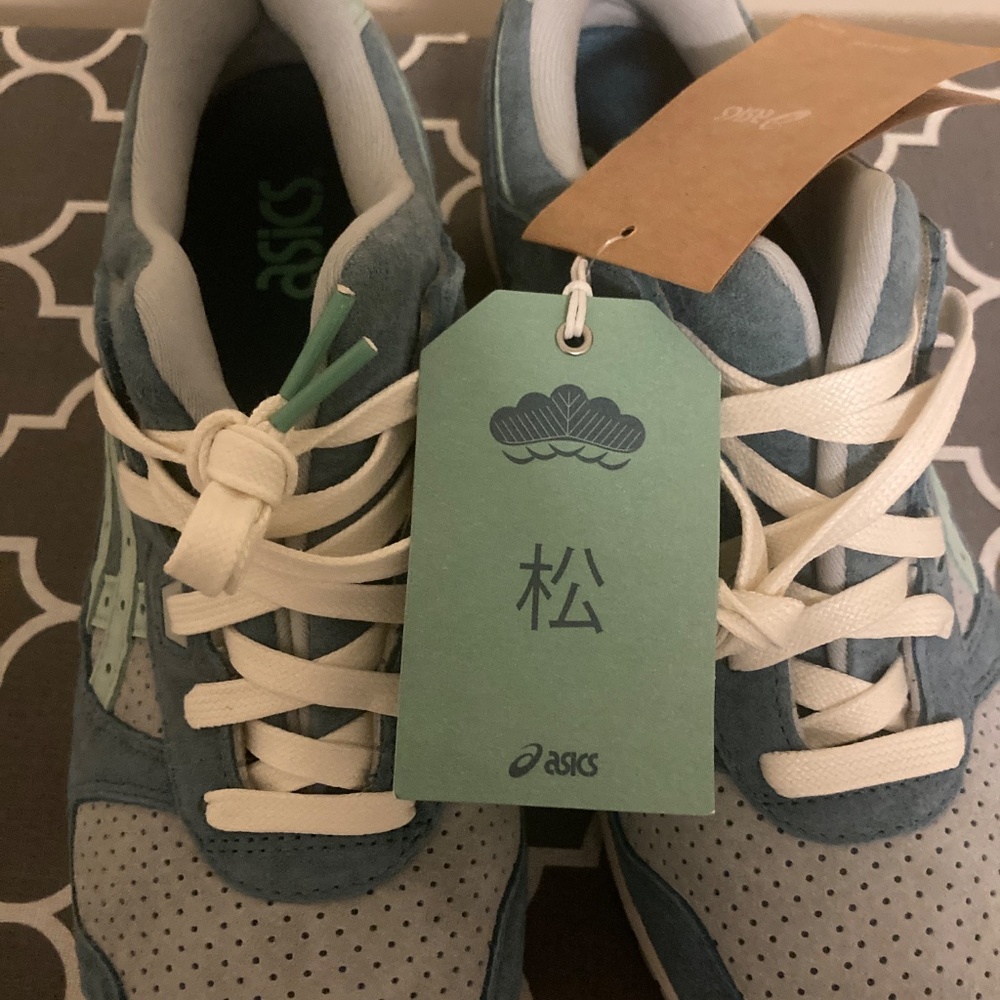 ASICS GEL - Picture 3 of 7